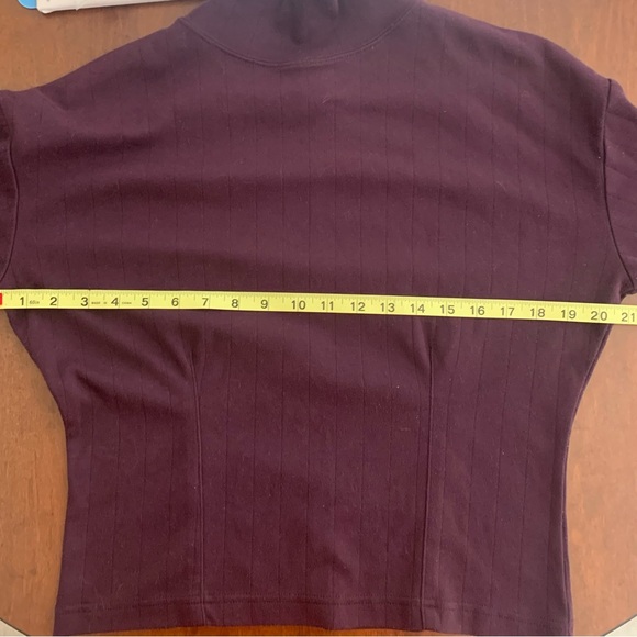 dressbarn  Turtleneck top in a Dark Deep Purple with Front and Back Darts Size M - Picture 6 of 7